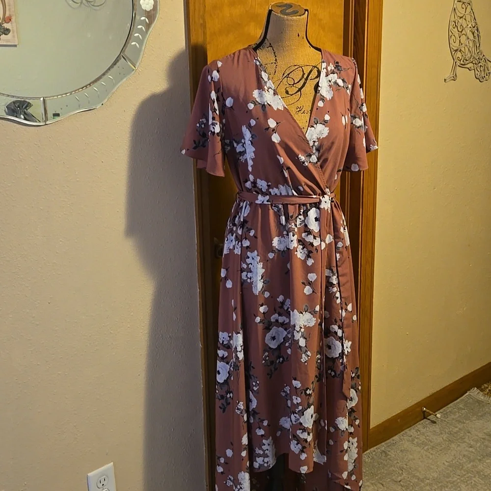 WEST KEI Floral Hi-Lo Dress in Dusty Pink - Picture 6 of 11